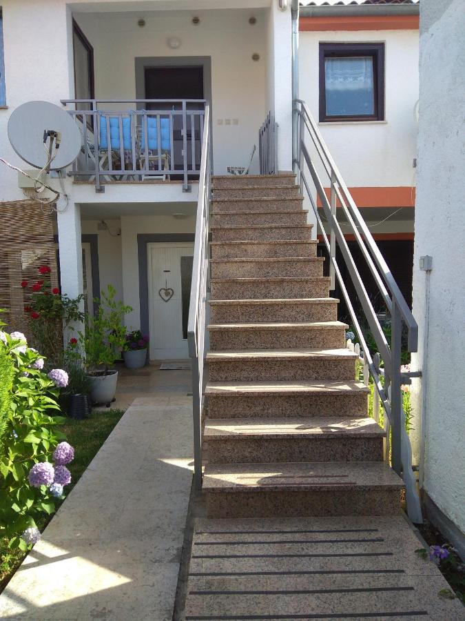Apartment Nebo 포레치 외부 사진