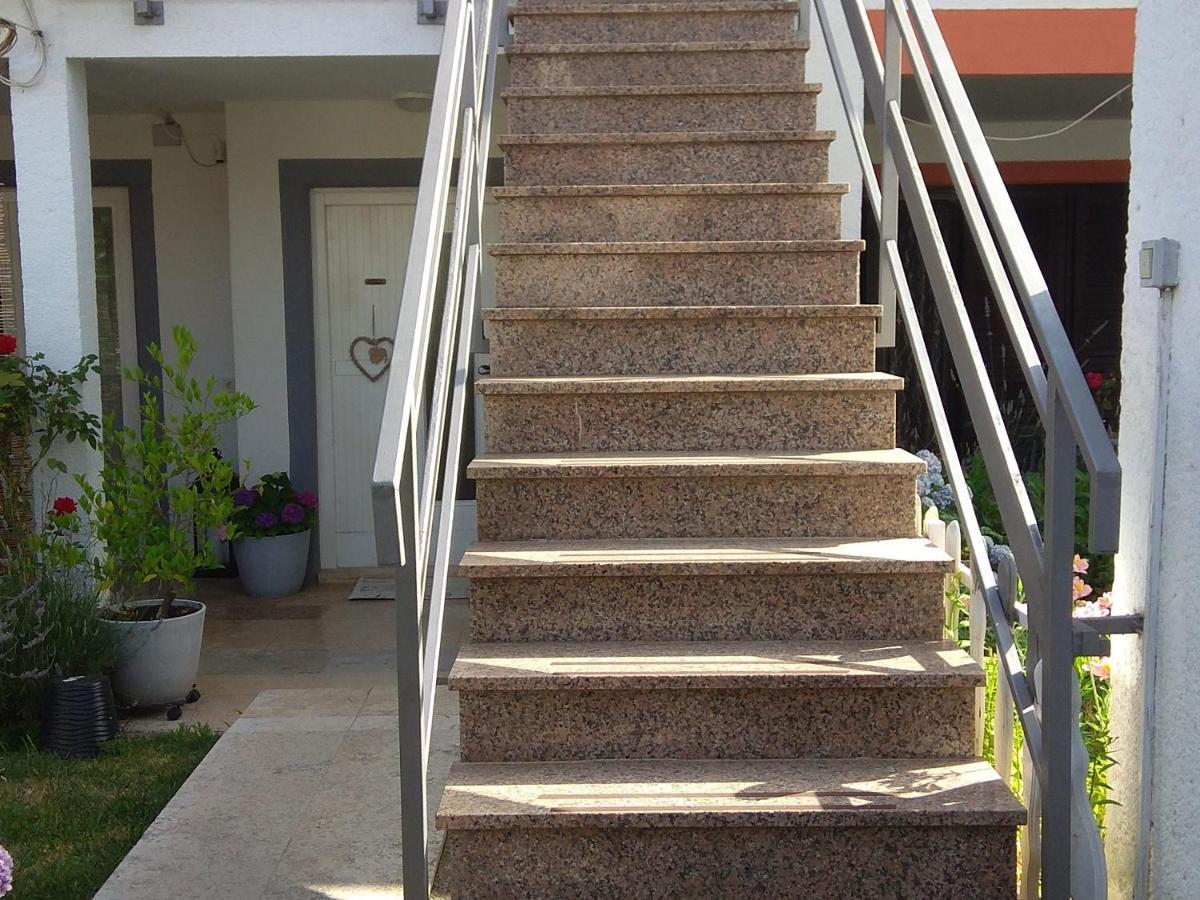 Apartment Nebo 포레치 외부 사진
